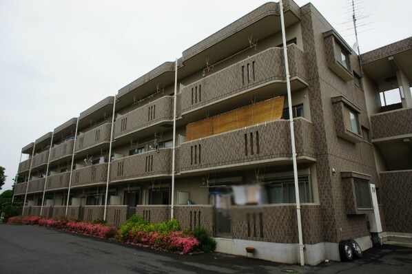 小山駅 バス9分  西城南３丁目下車：停歩8分 3階の物件外観写真